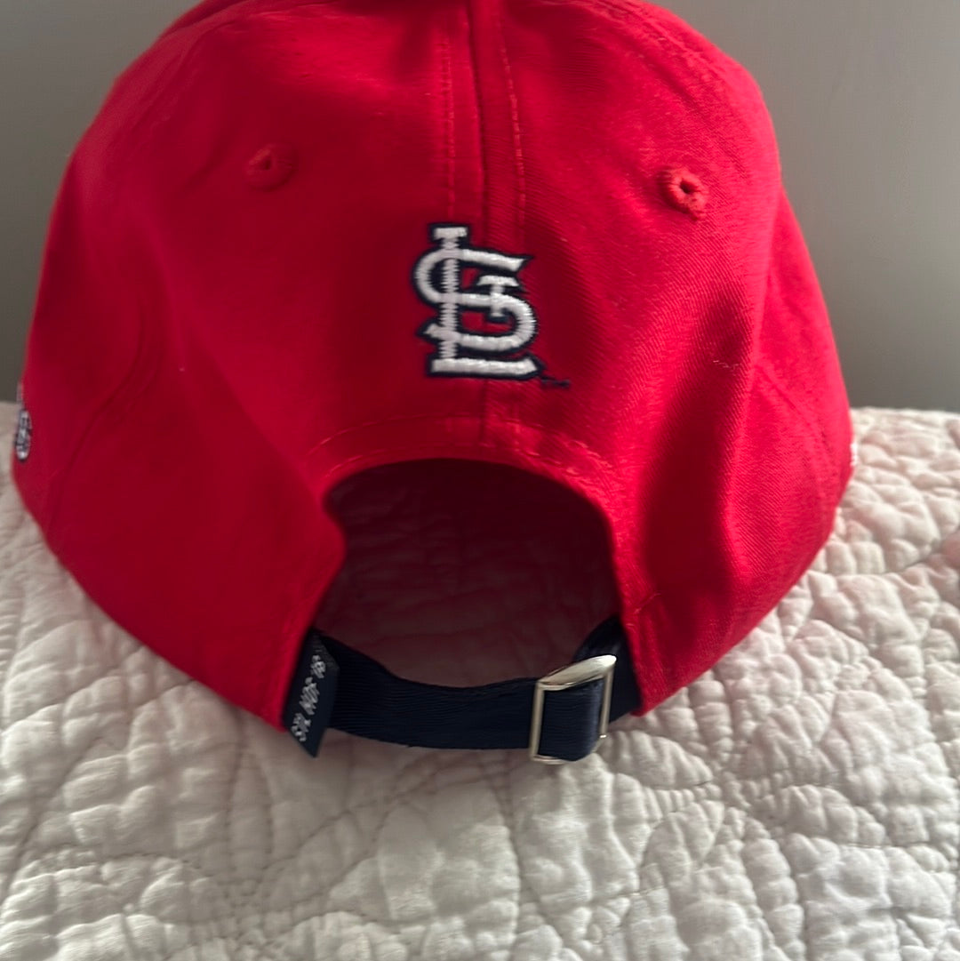 Lou Brocks Ray Lakeford hat