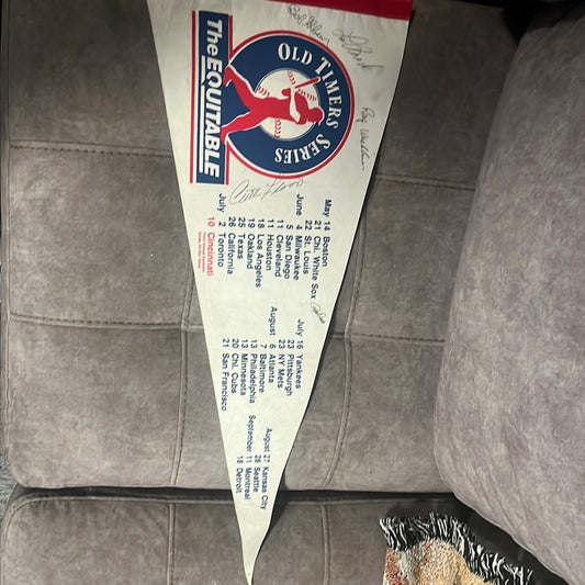 Old timers series pennant signed by Lou Brock, Bob Gibson, Curt Flood and Ray Washburn