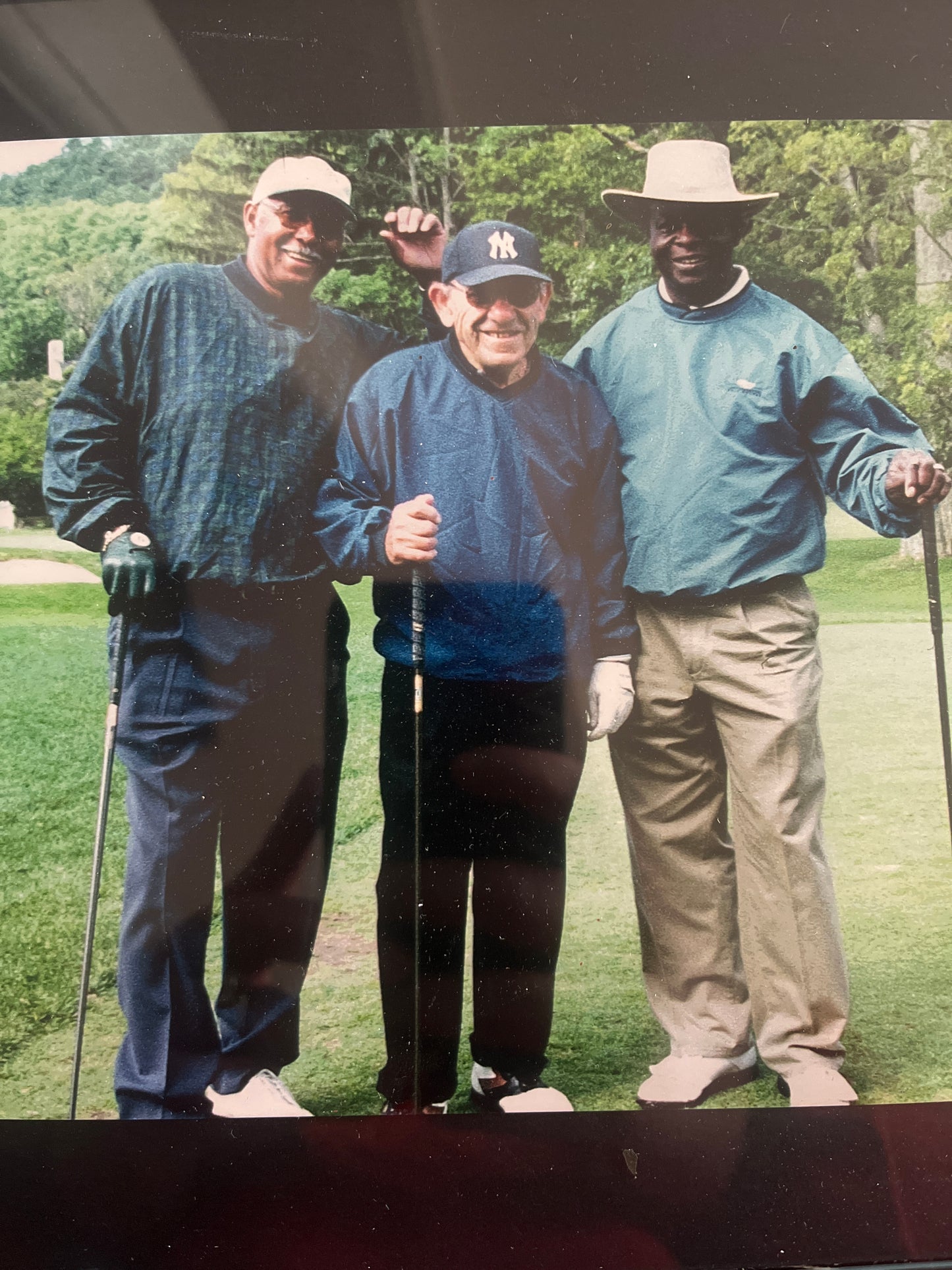 8 x 10 personal photo of Lou Brock and Yogi Berra golfing