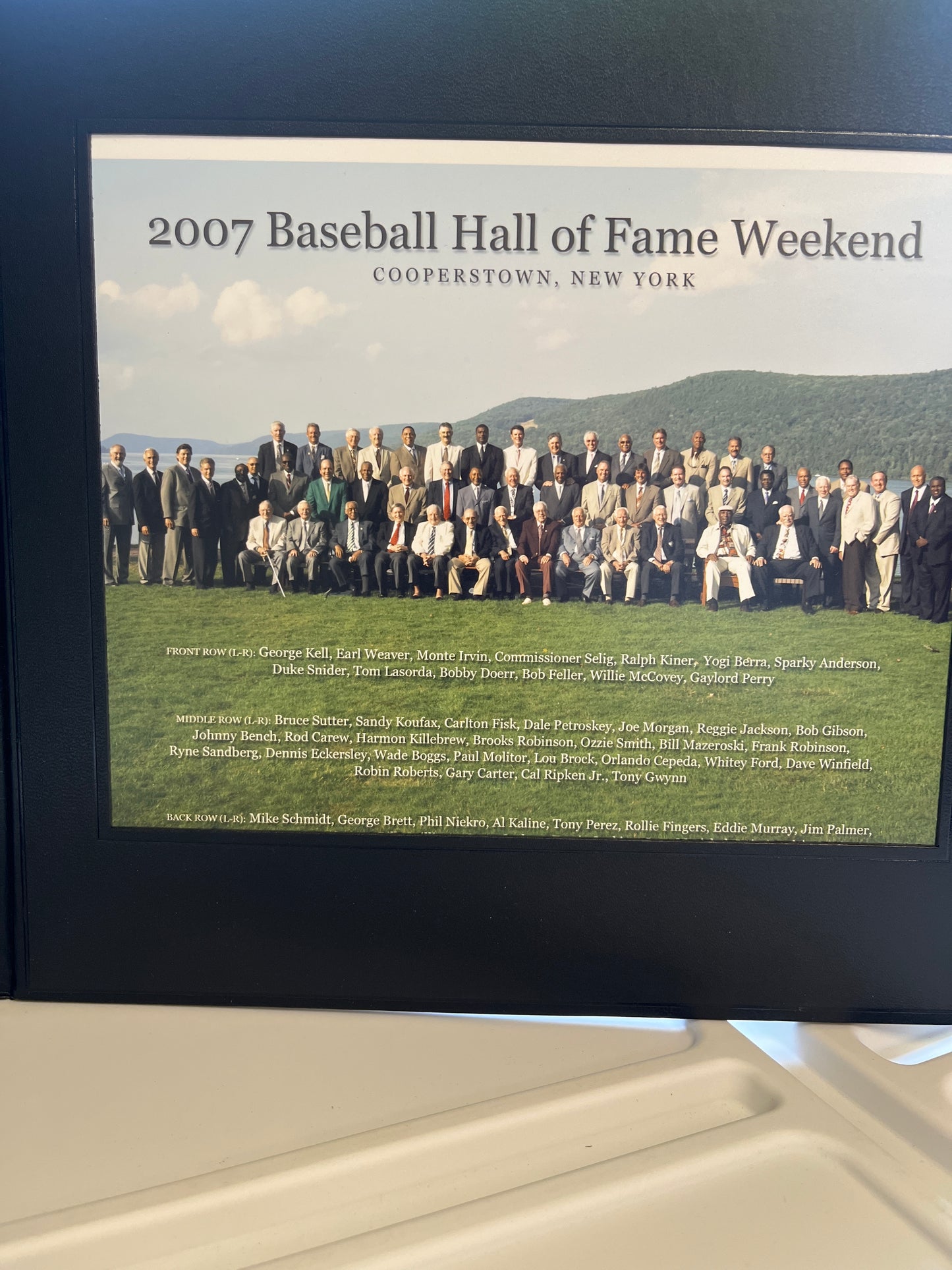 2007 baseball Hall of Fame weekend 8 x 10 of all of the grades and black hardback folder