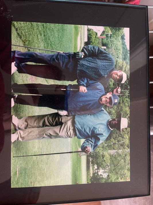 8 x 10 personal photo of Lou Brock and Yogi Berra golfing